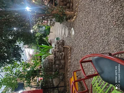 رستوران باغ اعیونی