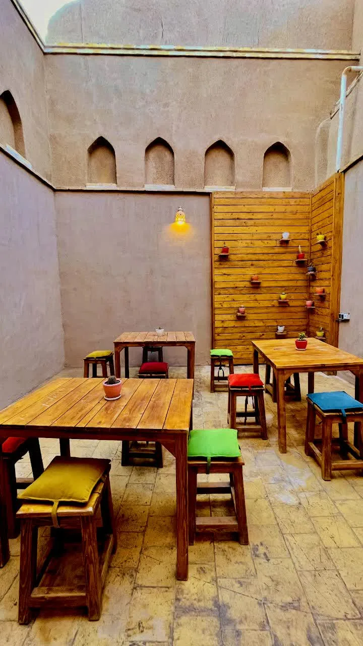 کافه سنتی کوروش