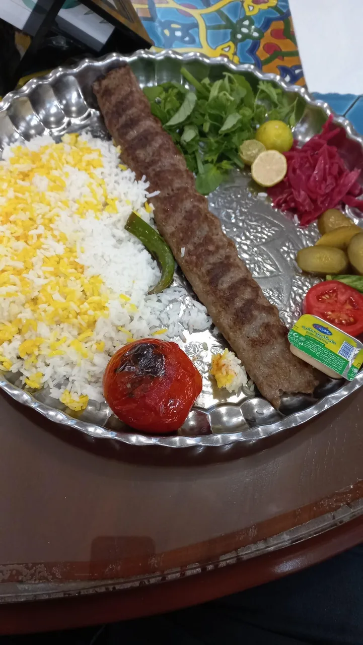 رستوران سنتی مکث - تصویر 2
