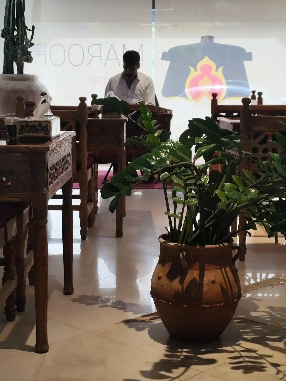 رستوران آبگوشت معروف زنگی آباد - رستوران در کرمان - تصویر 4