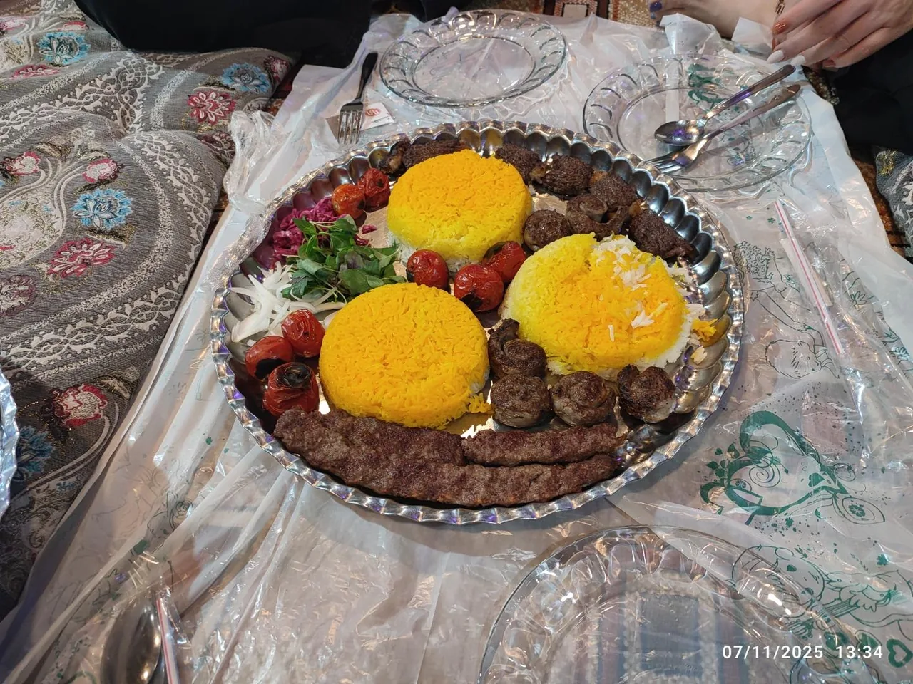 رستوران و سفره‌خانه سنتی همینه - تصویر 4
