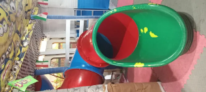 خانه بازی و مهد کودک و پیش دبستانی آلاله