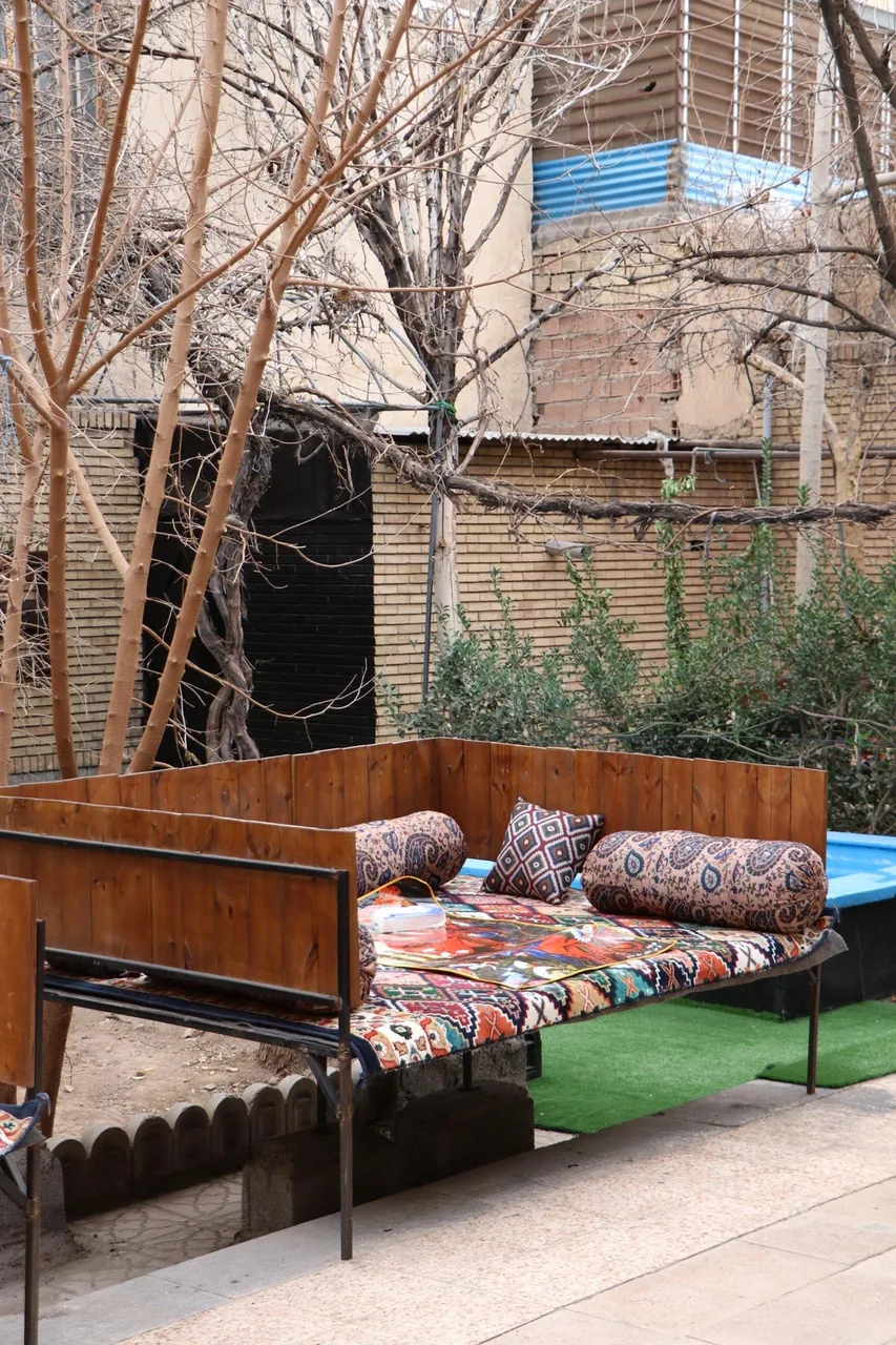 رستوران و سفره خانه رنگ شب - تصویر 2