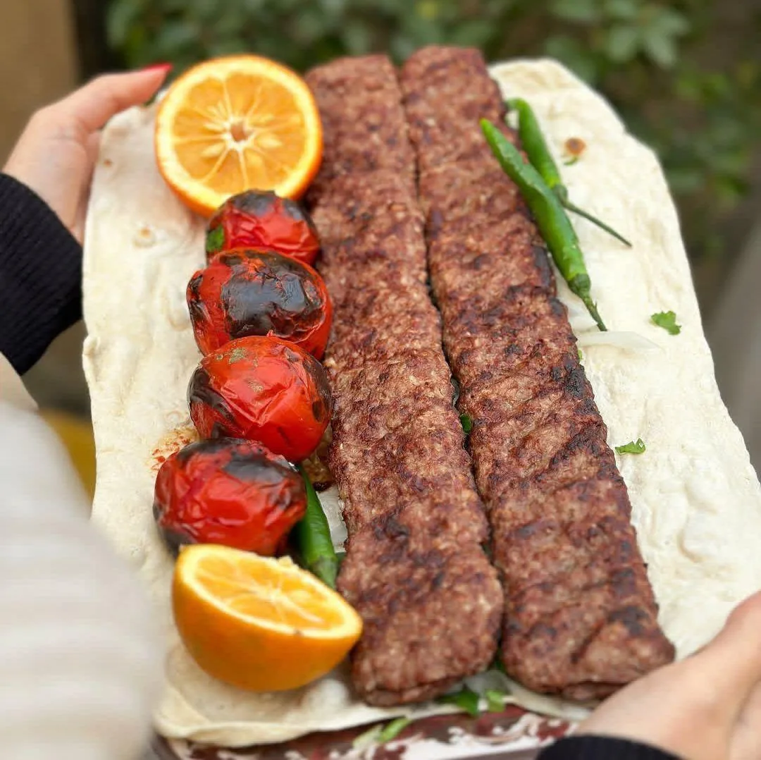 کباب بناب ساطوری سلیم خان آذربایجان - رستوران در کرمان - تصویر 2