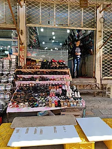 کفش فروشی برادران بلوچ