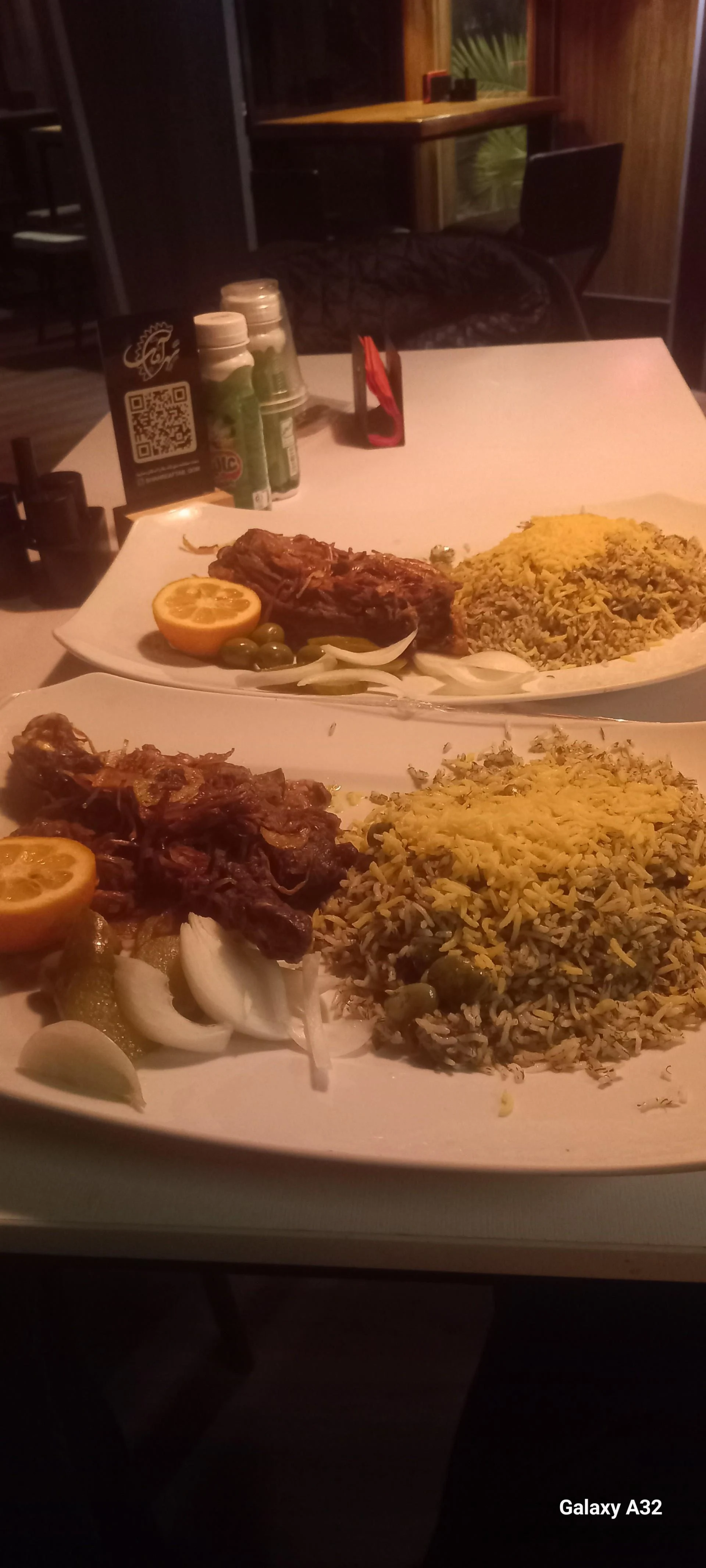 رستوران اجاق باشی