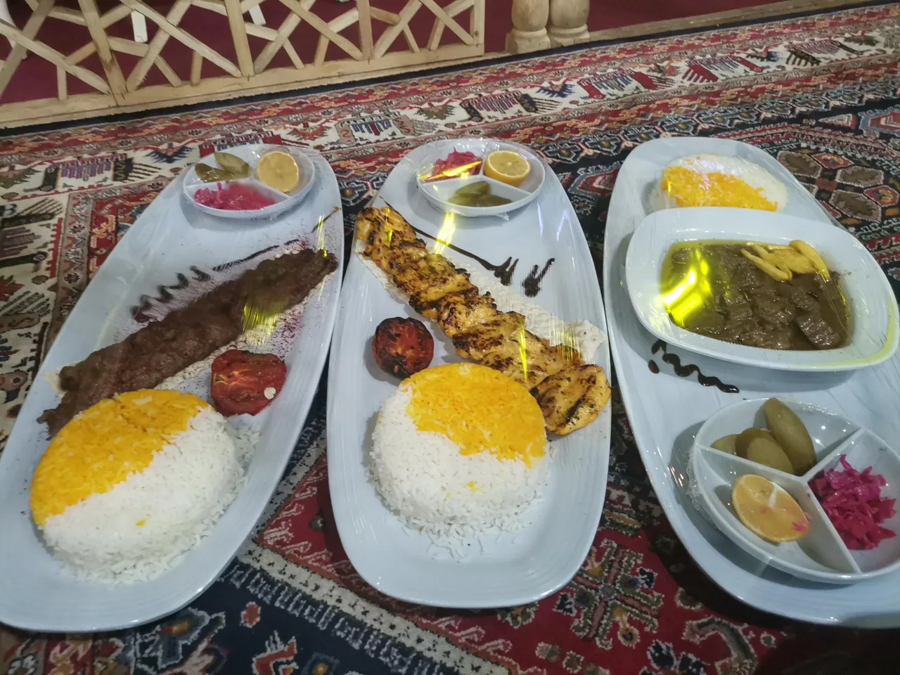 تالار رستوران بهارستان