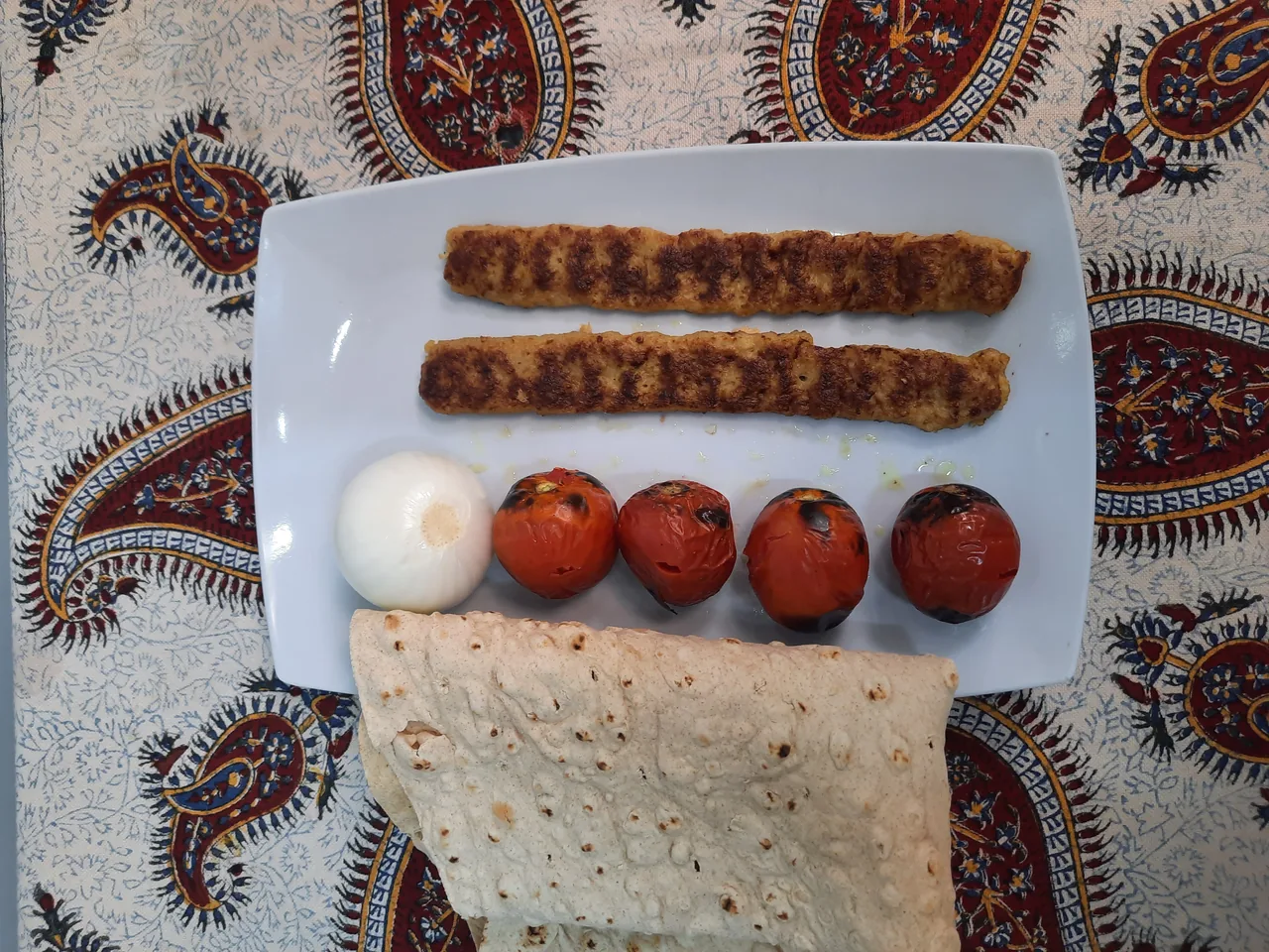 چیکن کباب نون وریحون