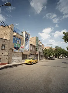 مشاور املاک حسین
