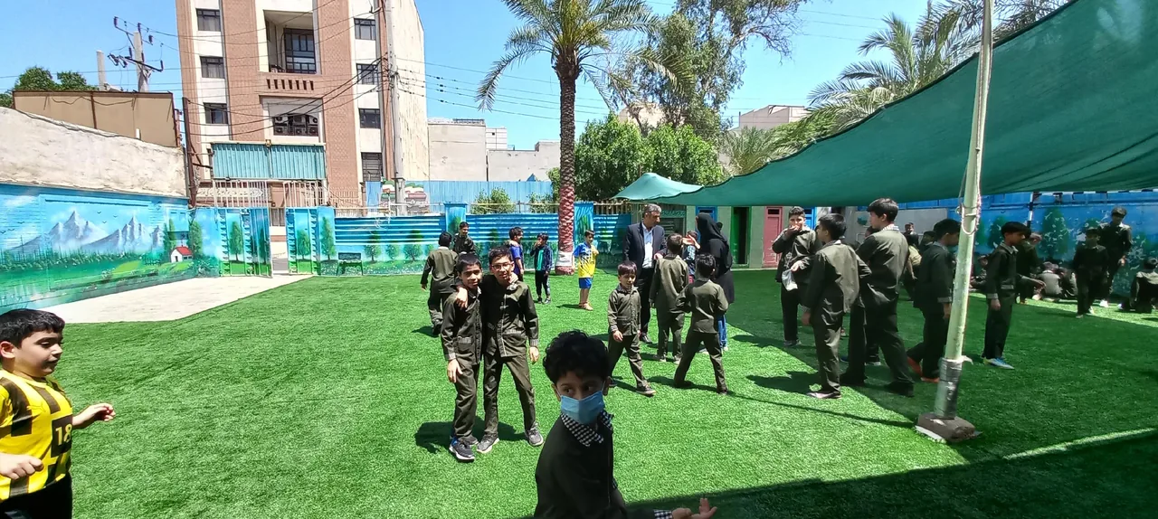 دبستان پسرانه غیر دولتی صادق - تصویر 2