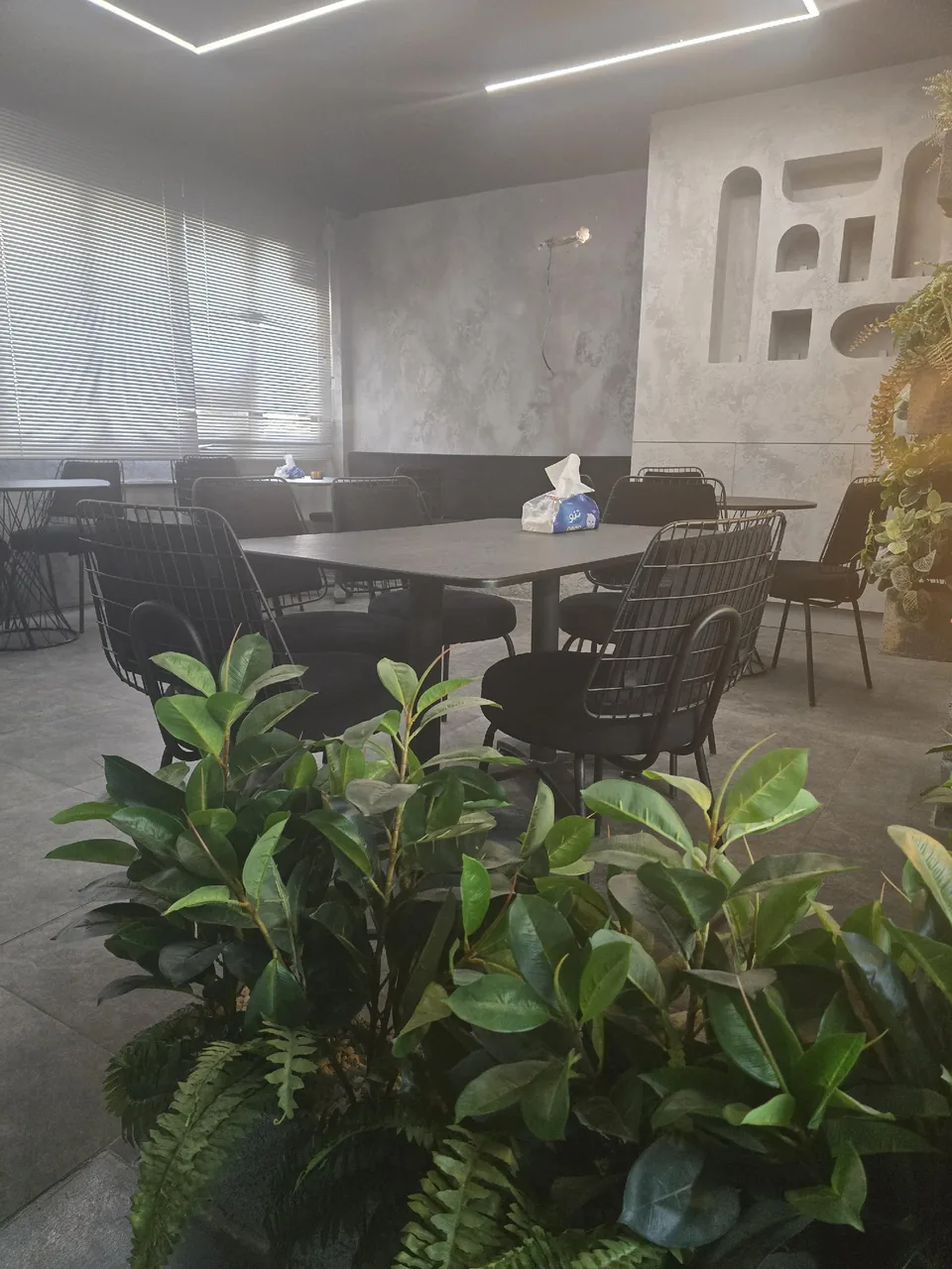 کافه رستوران رست احسان آغاز - تصویر 2