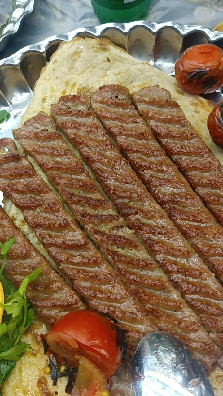 کبابی مدرس