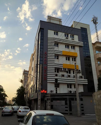 مرکز ام آر آی آذر مهر