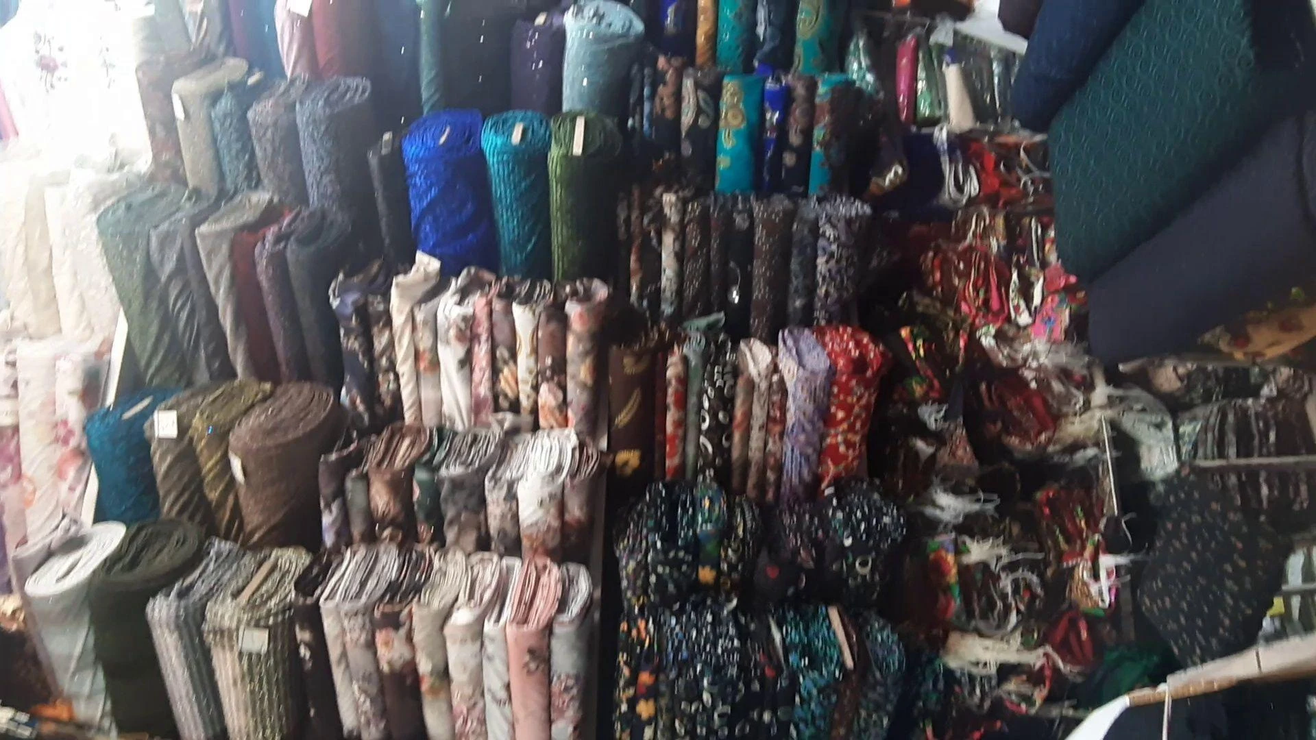 پارچه سرای حجاب هاشمی - پارچه‌فروشی در مشهد