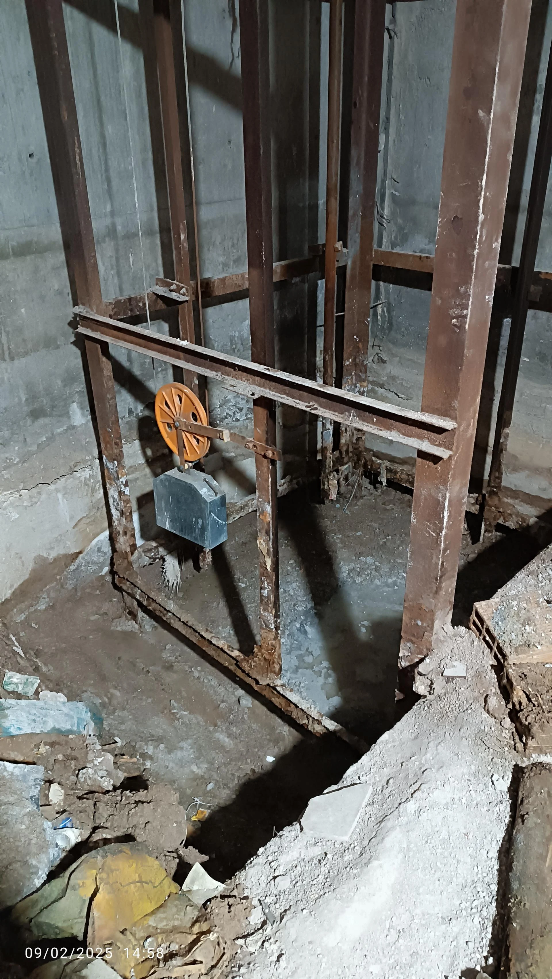 کلینیک ساختمانی خوش اخلاق