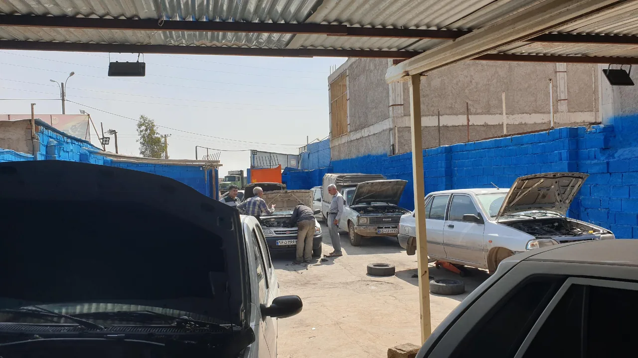 تعمیرگاه نژاد ملایری - تعمیرگاه خودرو در کرمان - تصویر 2