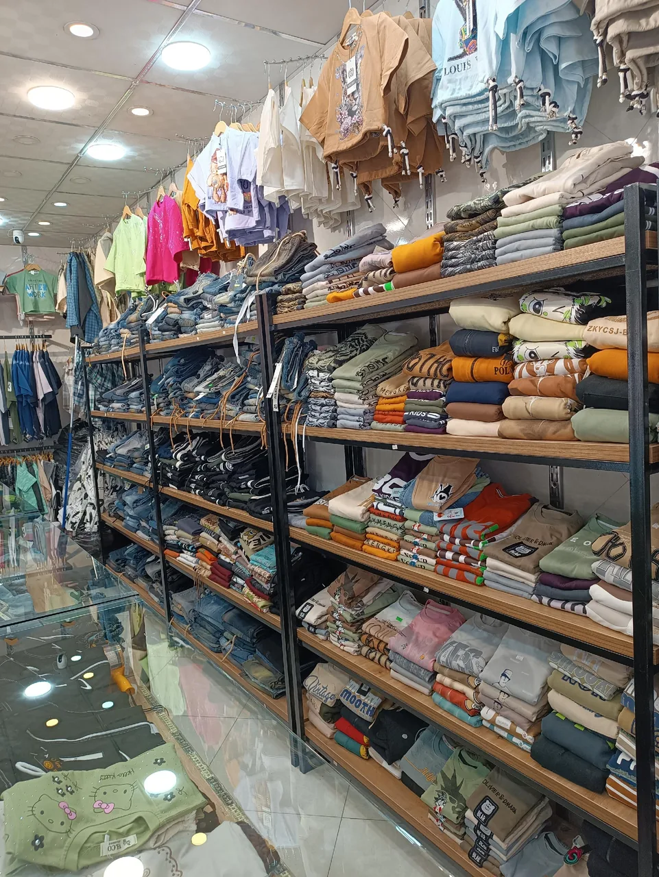 کودک زیبا شعبه ۴ - تصویر 2