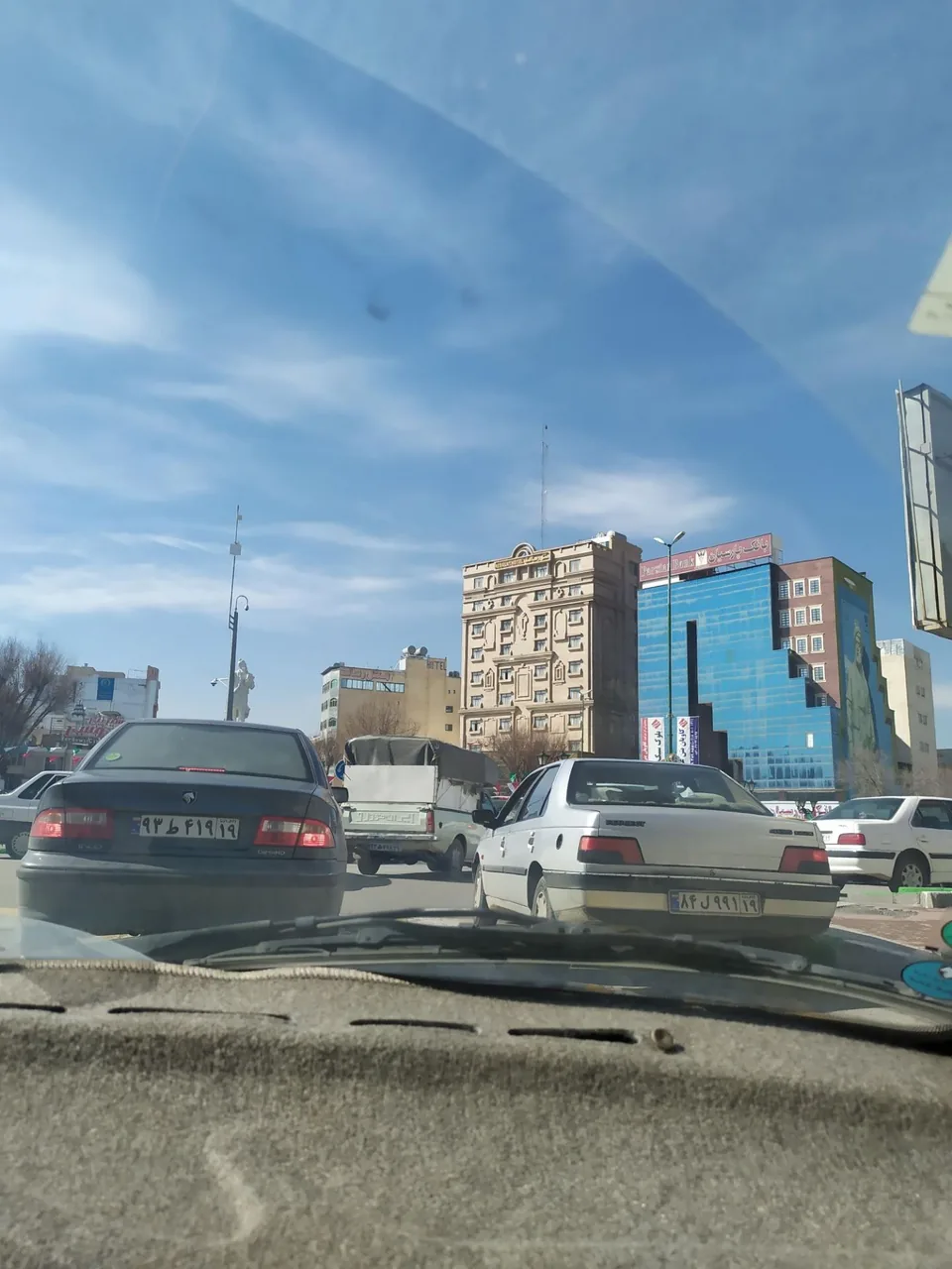 بانک پارسیان شعبه میدان فردوسی - تصویر 2
