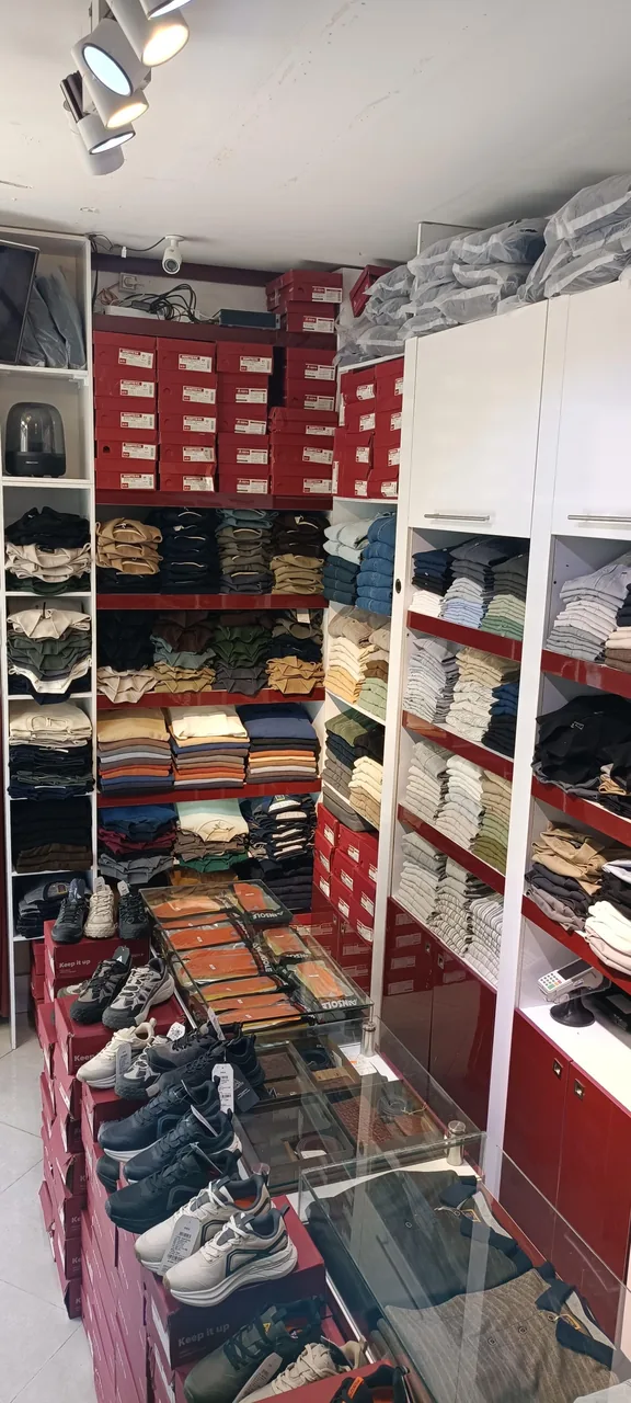 فروشگاه شیک و پیک - تصویر 2