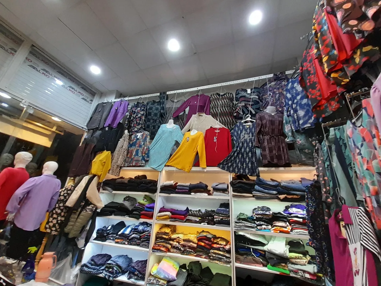 فروشگاه پوشاک بیژن - تصویر 4