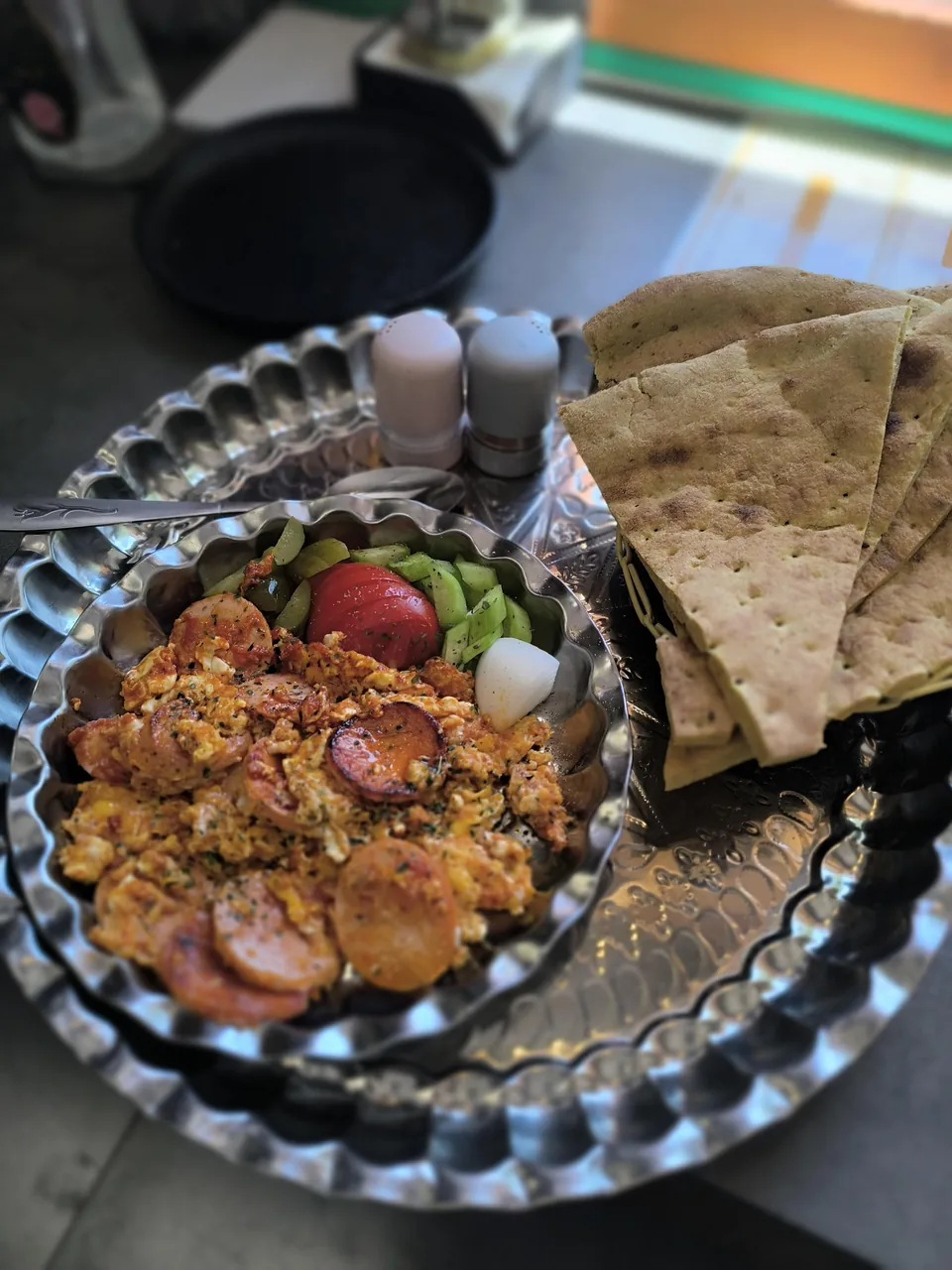 کافه ۱۸۸۳ - کافه در کرمان - تصویر 2