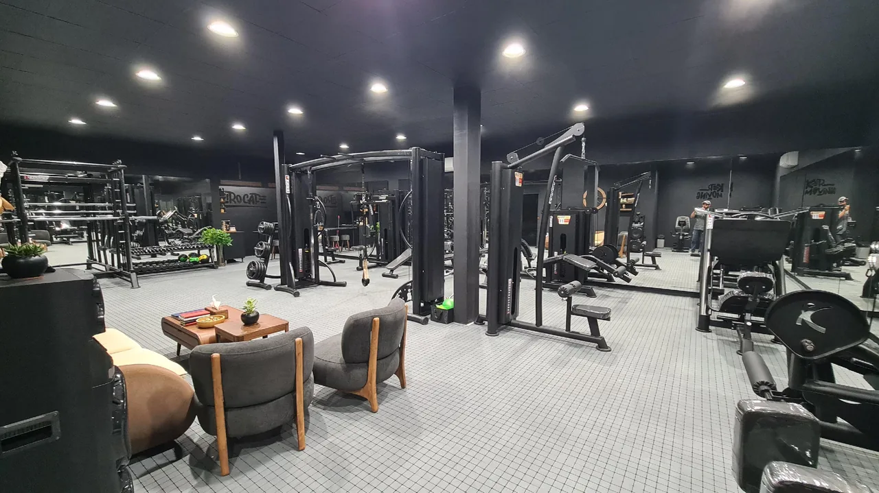 باشگاه بانوان زیرو - تصویر 3