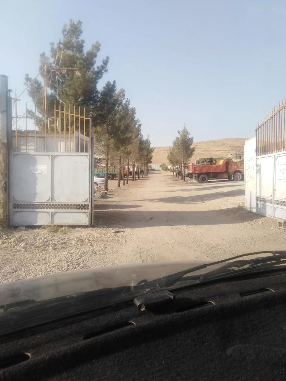 پارکینگ شبانه روزی ولیعصر