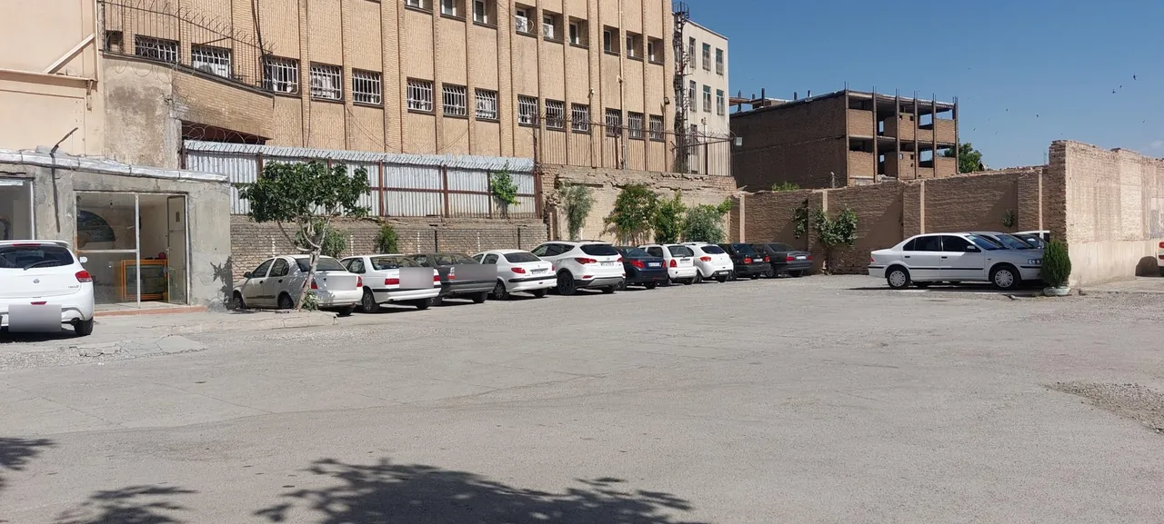 پارکینگ شاهنگ - تصویر 3