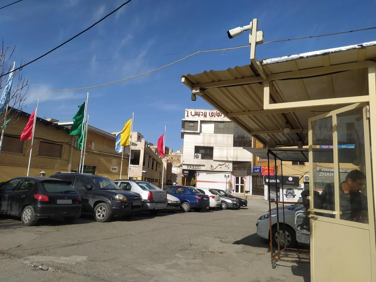 پارکینگ شبانه روزی ملت - تصویر 2