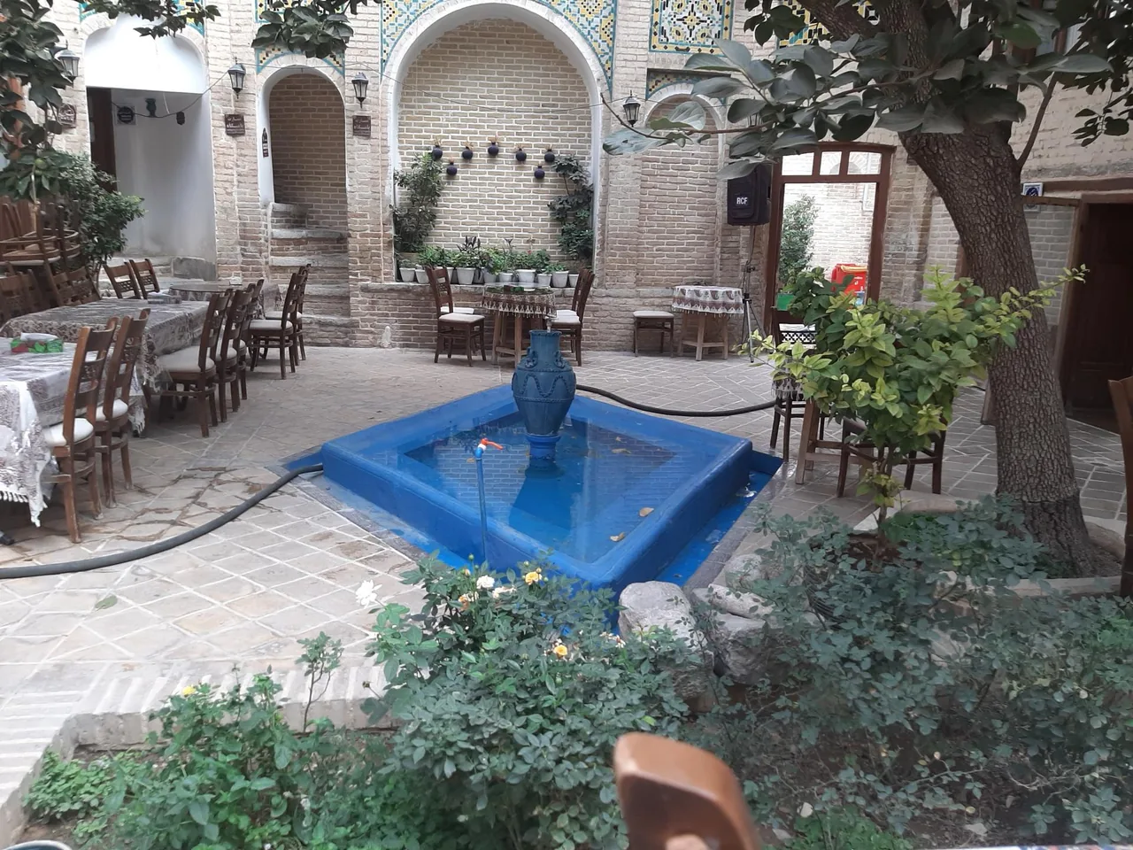 رستوران سنتی عمارت بامگاه - تصویر 2