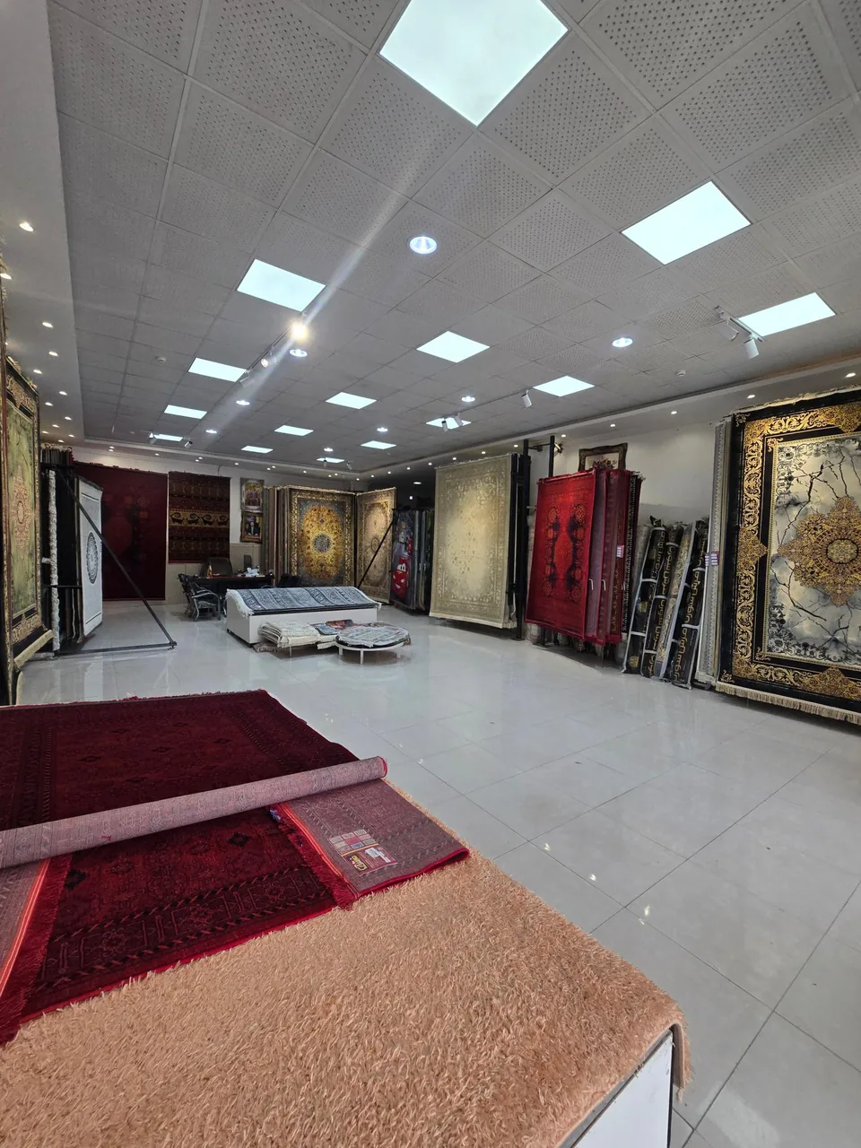 فرش حدادی محتشم - تصویر 3