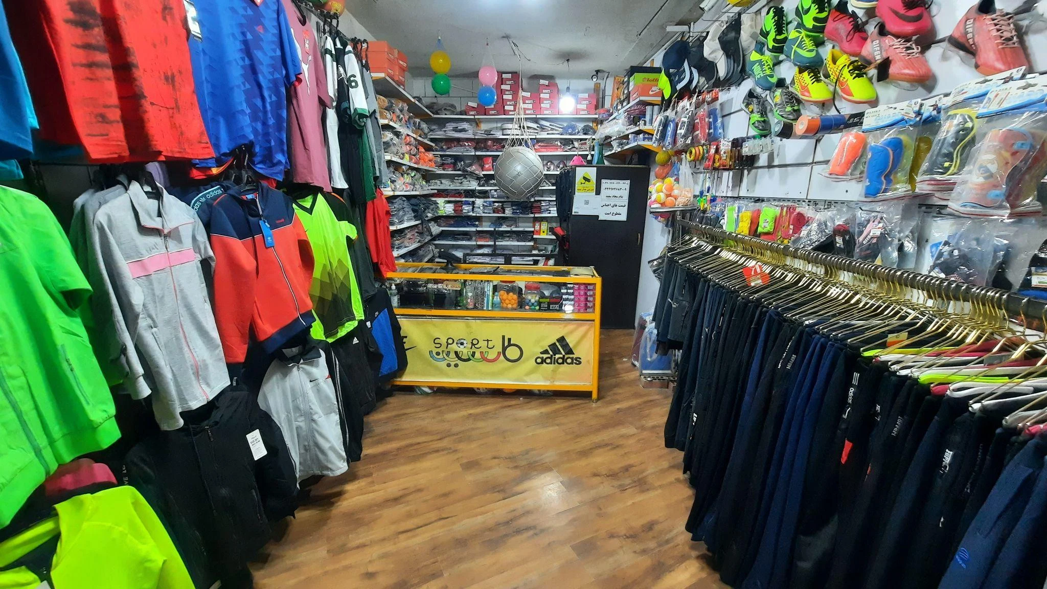 فروشگاه ورزشی طاسین اسپرت - تصویر 3