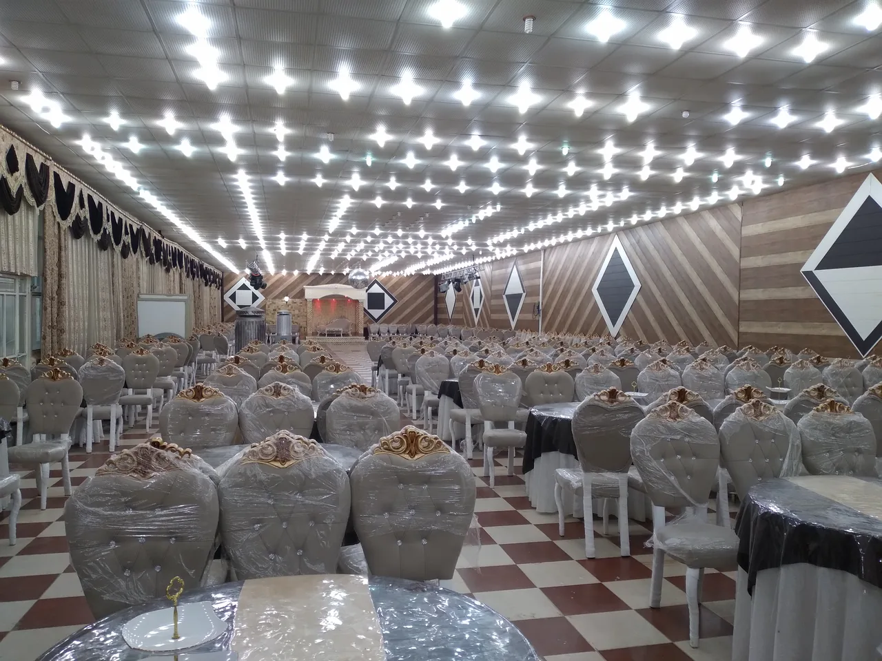 تالار پذیرایی کانی