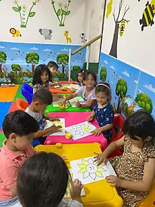 مرکز تخصصی آمادگی و مهد کودک مهر و ماه