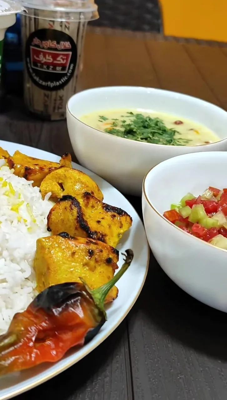 کترینگ و غذای آماده مامان شف