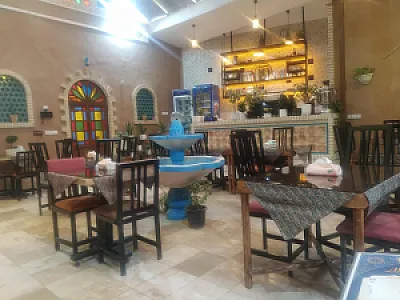 کافه رستوران سنتی عمارت سپهسالار