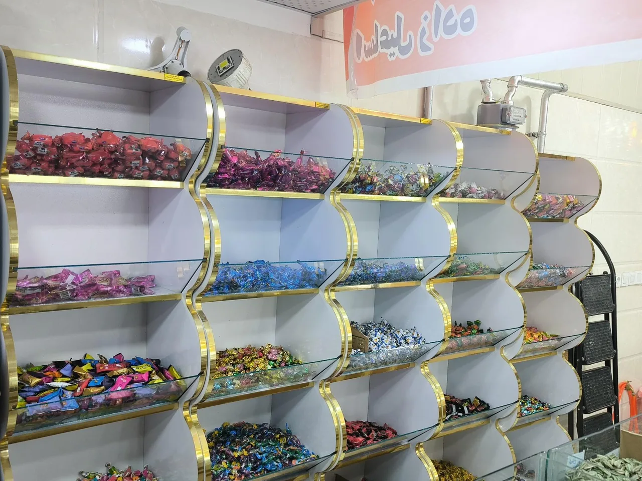 تخمه داغ و آجیلی خوی - تصویر 4