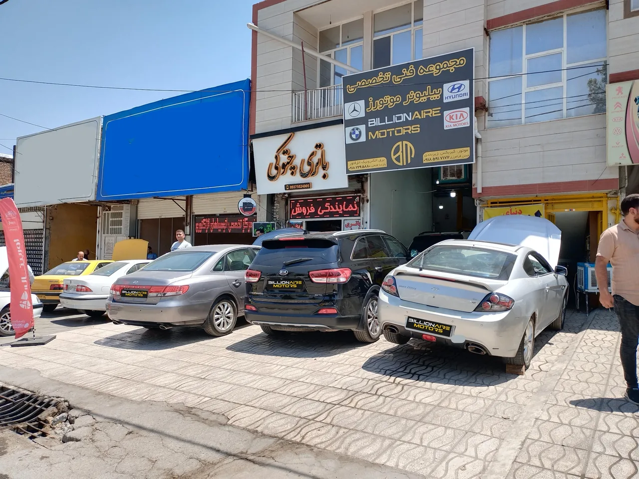 تعمیرگاه تخصصی کیا و هیوندای بیلیونر موتورز