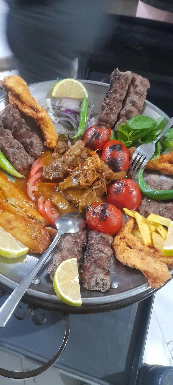 رستوران فانوس - تصویر 2