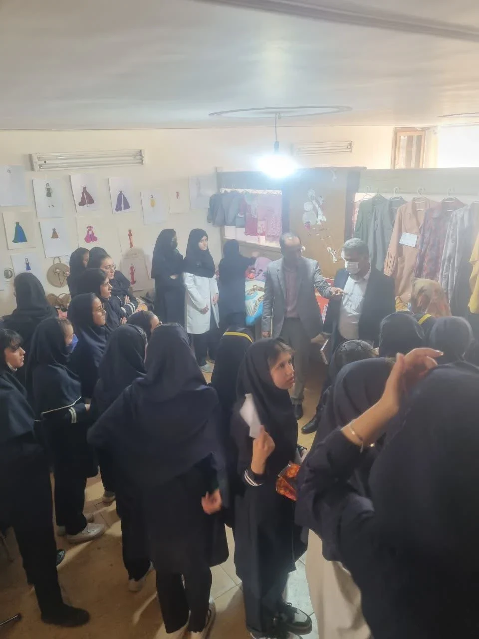 هنرستان دخترانه غیرانتفاعی فروغ یزدان - تصویر 3