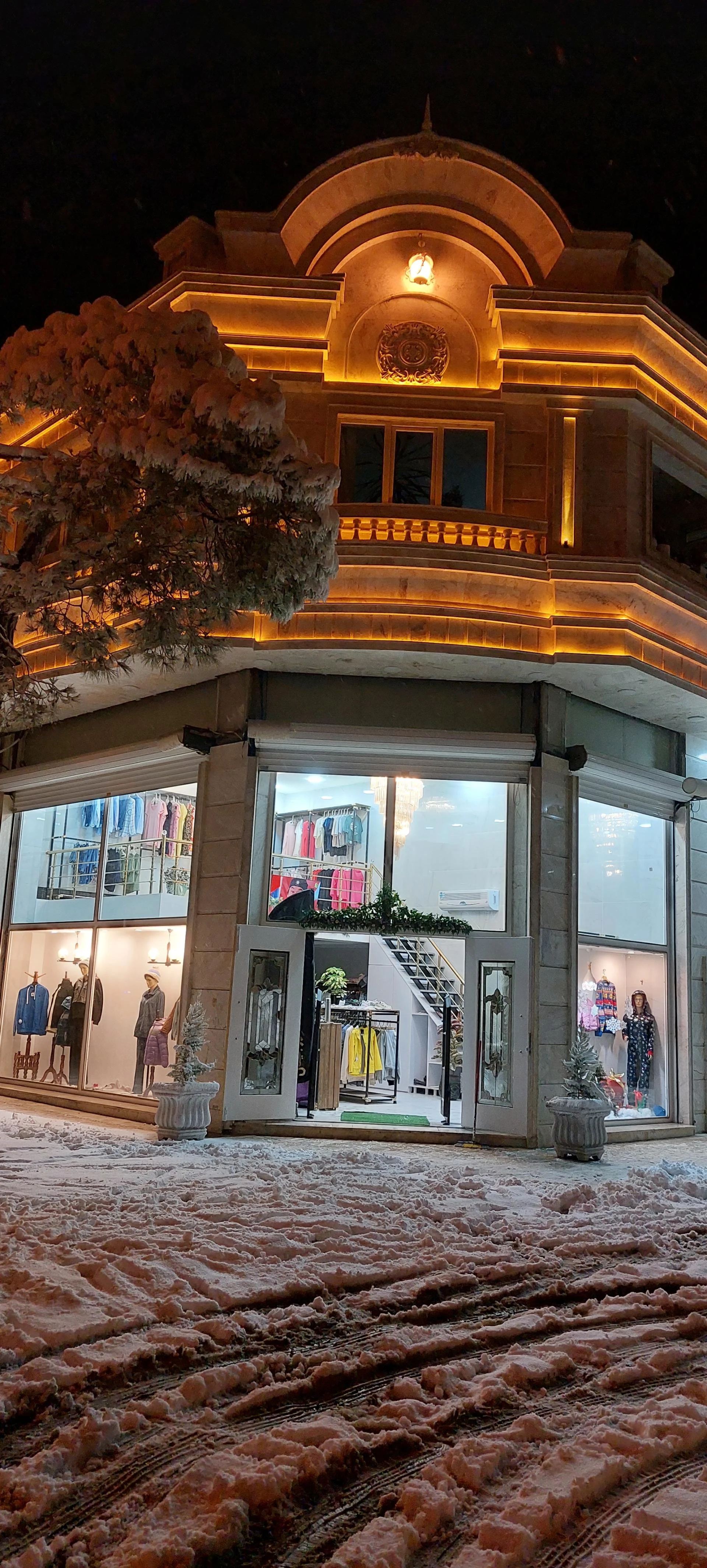فروشگاه پوشاک تکین پوش
