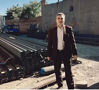 انبار آهن آلات نوری زاد