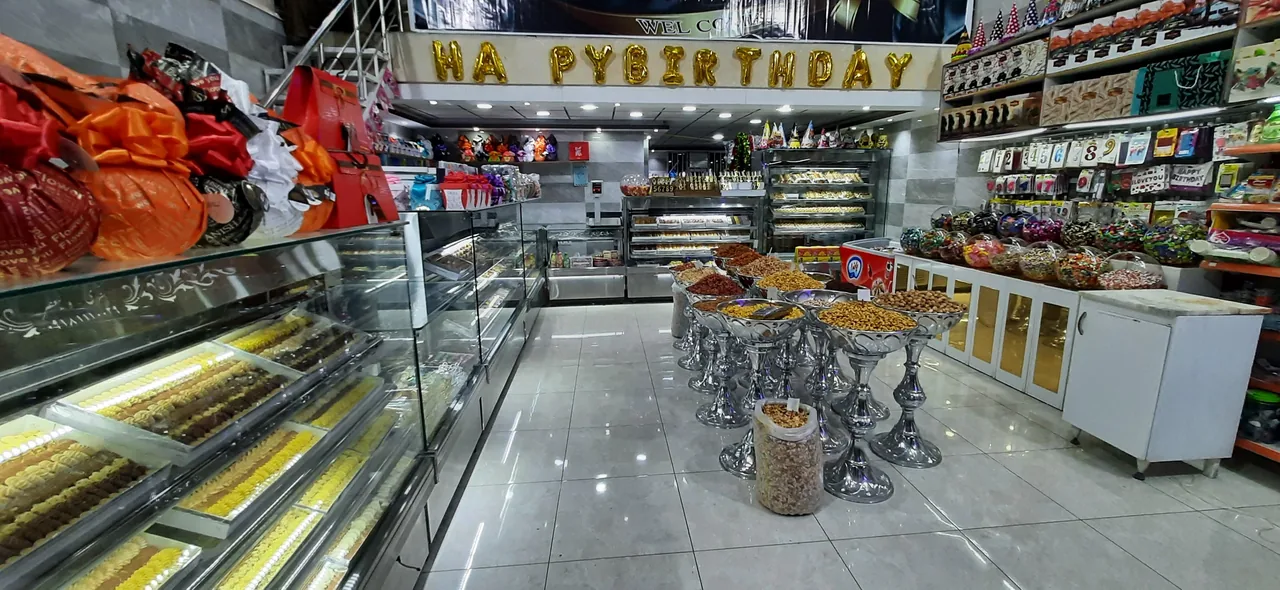 شیرینی فروشی کارامل - تصویر 2