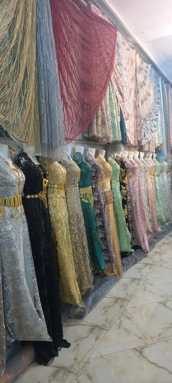 پارچه سرای کاک عزیز - تصویر 2