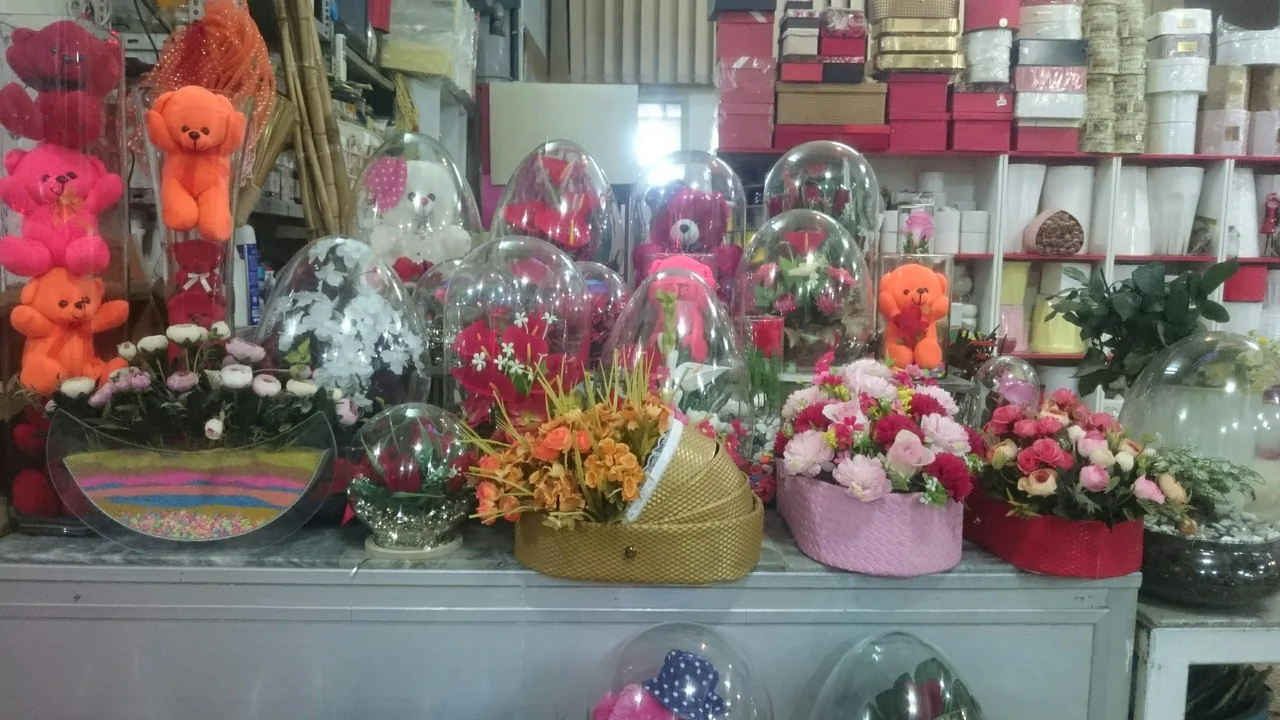 گل فروشی رز - گل‌فروشی در کرمانشاه - تصویر 5