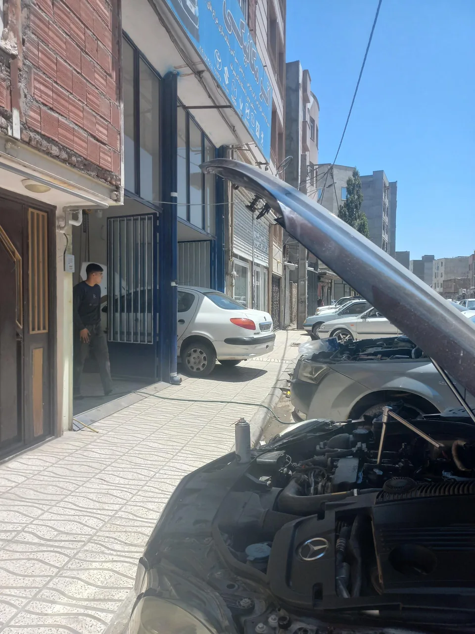 تعمیرگاه‌ تخصصی خودرو کریم - تصویر 2
