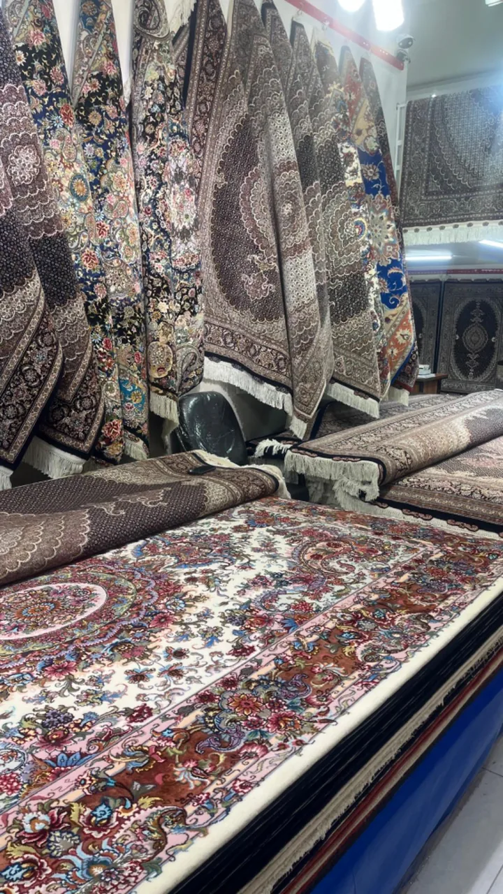 فرش دستباف زرین نقش (جلالت) - تصویر 4