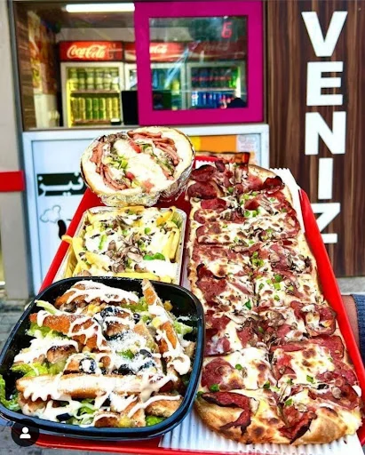 پیتزا ساندویچ ونیز