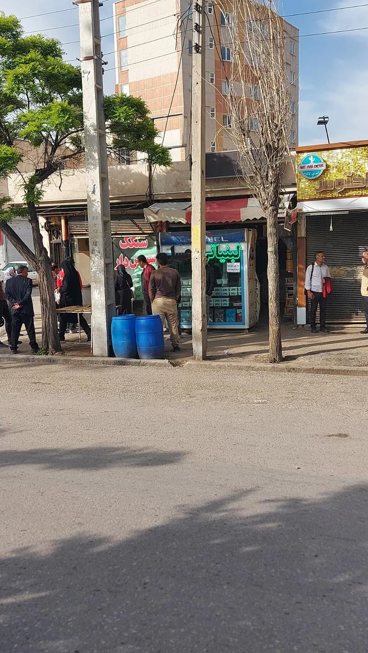 لبنیاتی کندوان صادقی