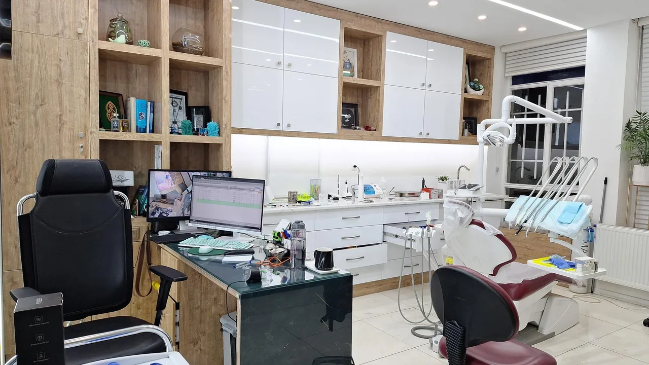 مطب دندانپزشکی دکتر رجبعلی زاده - تصویر 3